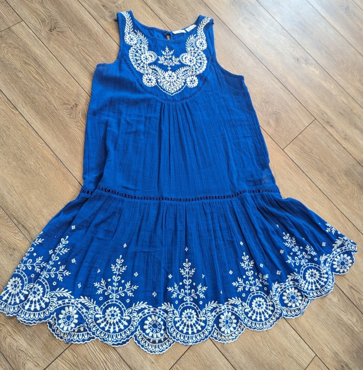anthropologie blue white embroidered dress Anthropologie Dress Womens Large Petite Blue Mock Neck Short Sleeve Kn –  Luxe Fashion Finds main image 0