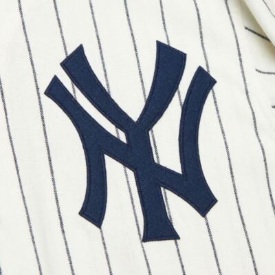 Mickey Mantle 1951 New York Yankees Cream Pinstripe Jersey – Men's Medium, Mitchell & Ness MLB