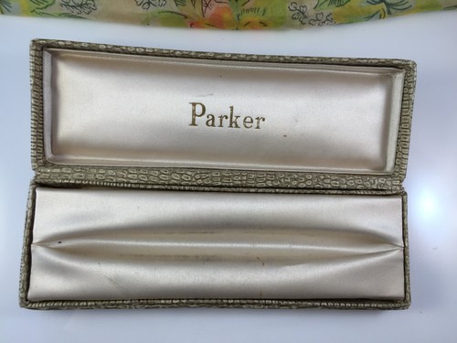 Vintage Parker 75 Fountain Pen - Gold Plated 20u Flamme 14K gold M Nib, box - Picture 17 of 18