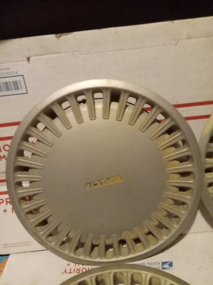 Used OEM Set 14" Hub Caps Wheel Covers GJ2937170 1988-92 Mazda 626 MX-6 (3369) - Image 4 of 4