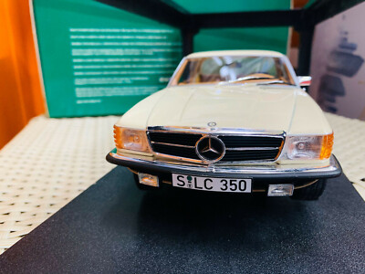 Cult Scale Models Mercedes-Benz 350 SLC White 1/18 Scale