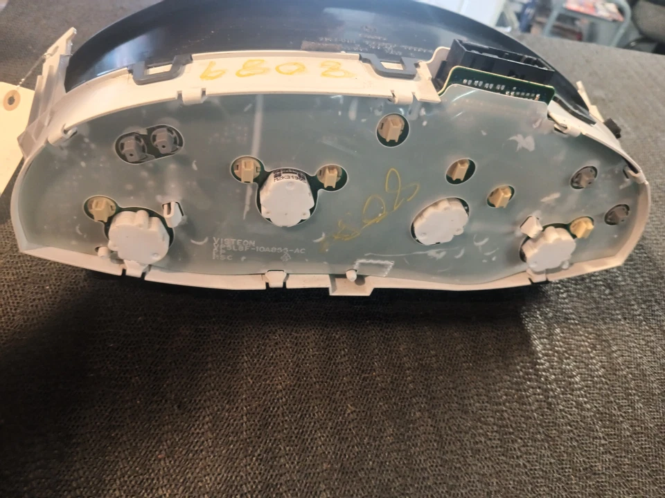 Cuadro de instrumentos/velocímetro Mercury Mariner 2006-2007 Foto 4 de 4