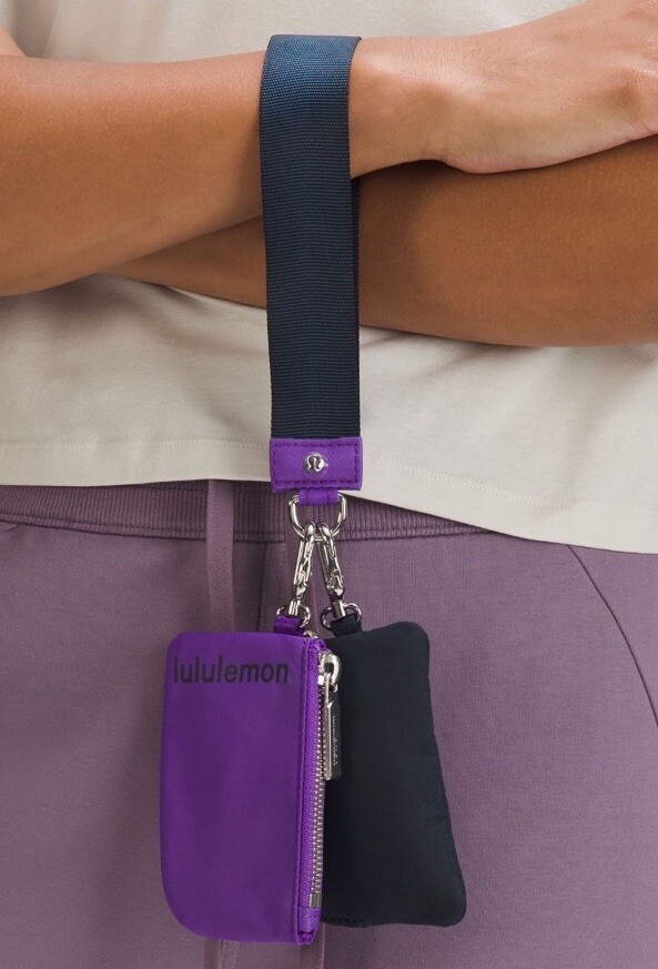 Lululemon Dual Pouch Wristlet True Navy Atomic Purple NWT  display picture 3