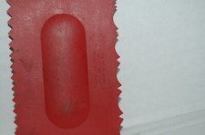 Tupperware 1558-7 Double Sided Cake Decorator Icing Frosting Trimmer Red