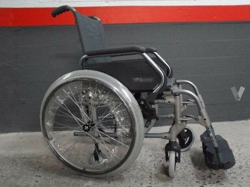 ANUNCIO/OFERTA – Silla de ruedas Breezy 305 Sunrise Medical 600 mm en aluminio (la más ligera)