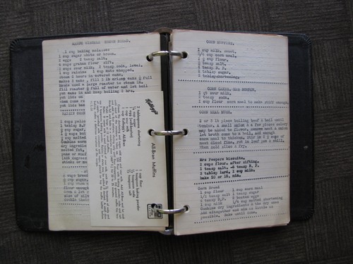 HOMEMADE Family Cookbook 3-Ring Binder Mostly Typed Recipes - Undated MCM - Picture 3 of 10
