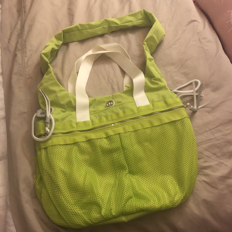 Lululemon Yin to Yang Hobo Bag