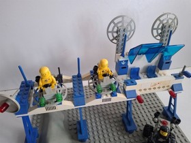 LEGO Space Vintage 6930 Set Complete + OBA Space Station Space Supply Station Excellent