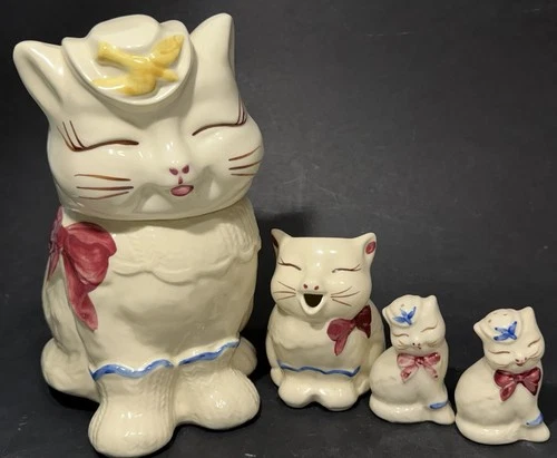 Vintage Shawnee Pottery Cookie Jar. Creamer. Salt & Pepper Set. Puss N Boots