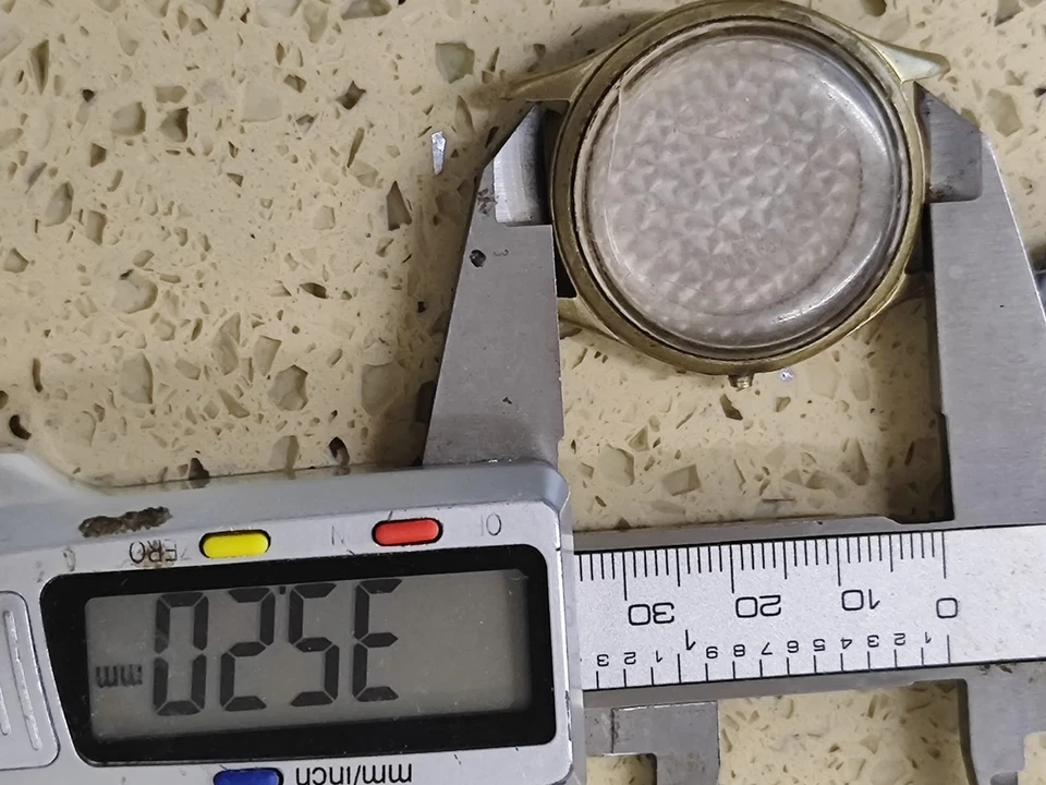 Lote de piezas de reloj DOXA 1945 vintage FUNDAS movimiento suizo cuerda manual 3 estuches Foto 3 de 4