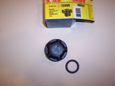 Stant 10099 Oil Filler Cap New Older Stock Made in the USA