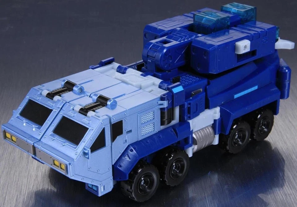 TA27 Ultra Magnus Light and Sound | Japanese Transformers Animated - Image 3 of 4