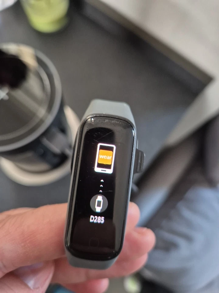 Samsung Galaxy FIT2 fitness activity tracker Con Cinturini - Immagine 3 di 3