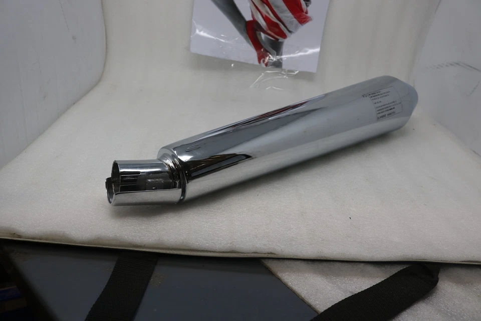 NEW OEM TRIUMPH SILENCER, EXHAUST, RH, C4 CAT T2206470 - Image 4 of 4