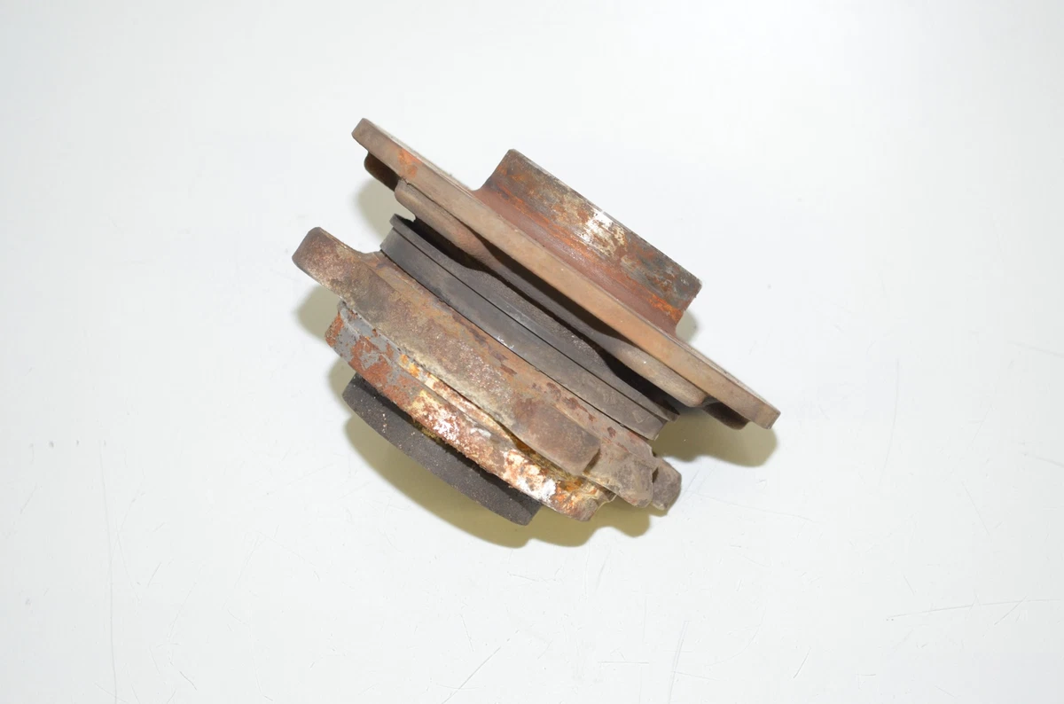 BMW F46 220d xDrive F40 F44 F45 F48 F39 Radnabe mit Lager 6874443  