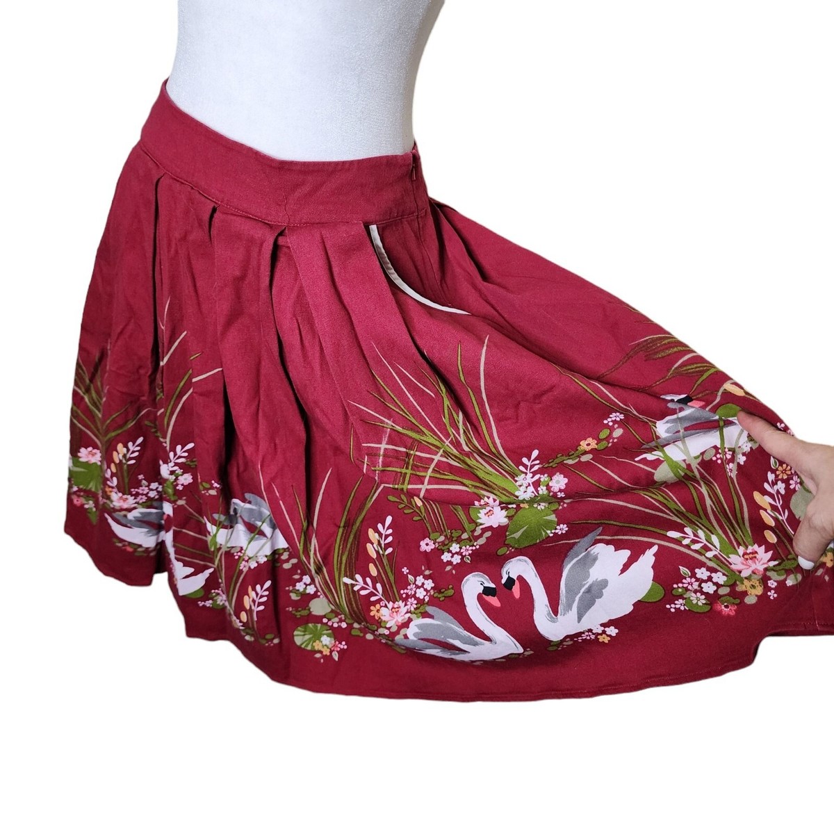Lindy Bop Retro Circle Swing Skirt Swans Floral Womens Size Red