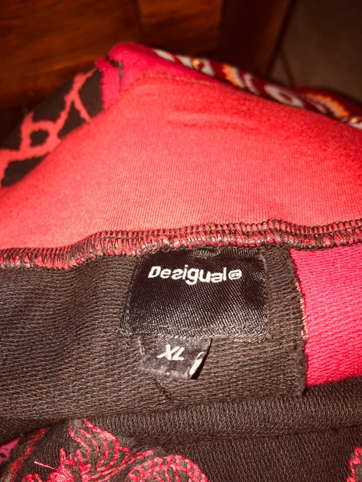 Très belle jupe DESIGUAL taille XL - Photo 4/4