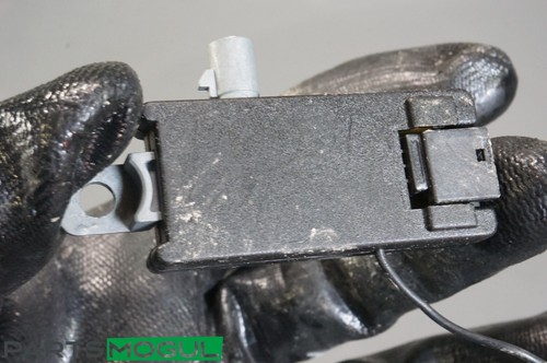03-09 Amplificador Antena Tapa Trasera Mercedes CLK550 CLK500 W209 OEM - Imagen 3 de 3