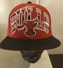 New Era Chicago Bulls Snapback Hat Red Excellent Condition