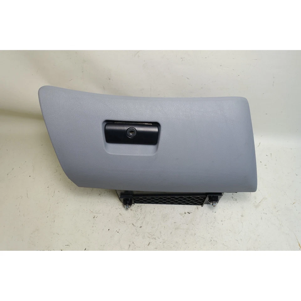 BMW E39 1997-2003 serie 5 sedán guantera delantera puerta con pestillo vinilo gris OEM Foto 2 de 4