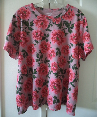 Must Have Old Navy Antique Pink Coral Red Green Rose Floral T