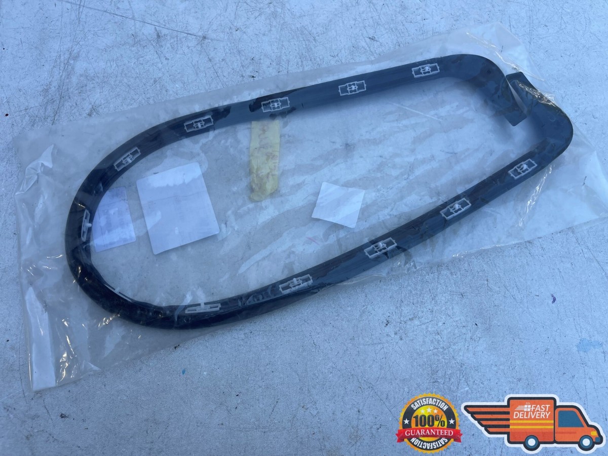 2019-2023 BMW X5 TRUNK LID SEAL WEATHER STRIP CENTER 51769879269