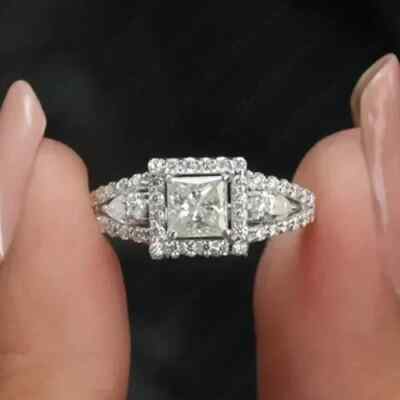 1,98 kt Prinzessin Moissanit Halo 3 Steine Verlobungsring 14 K Weißgold vergoldet