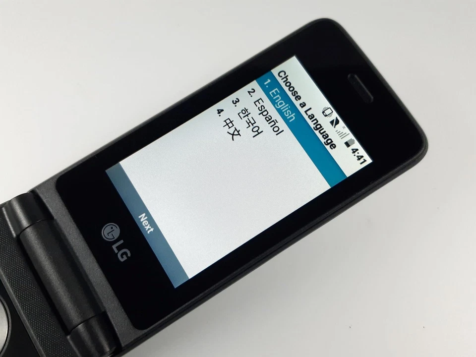 LG Wine UN220 Silver 8GB Flip Phone Silver US Cellular GSM Unlocked - Image 2 of 4