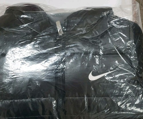 New Nike Hooded Winter Puffer Jacket Full Zip Coat Black 86k905-023 Black Sz 5Y - Picture 7 of 7