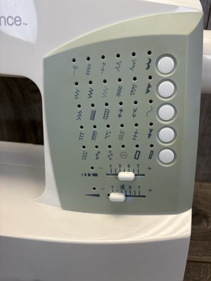ミュージシャン sold out Singer Advance 7422 Sewing/embroidery machine Works Green | eBay