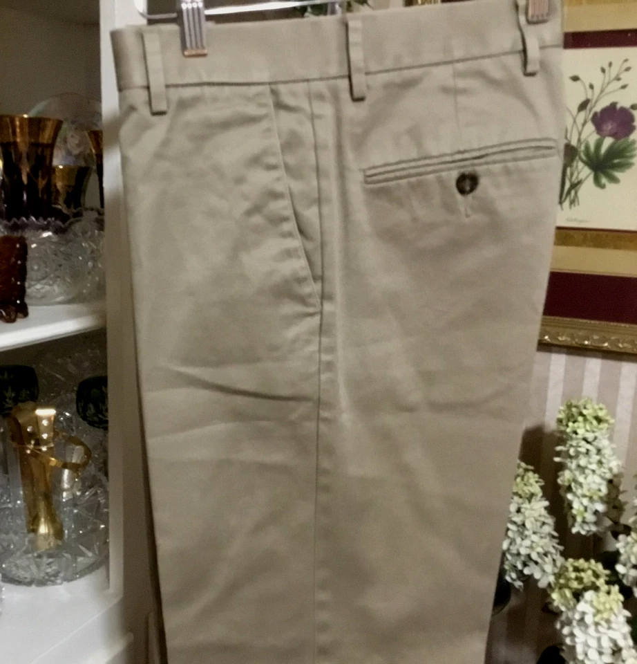 NEW Men's Handsome Dockers Signature Khaki Tan Chino Pants 29 x 30 - Image 4 of 4
