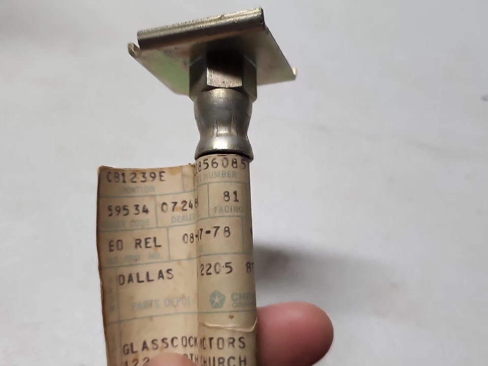 Dodge Dart Plymouth Barracuda 2856085 1967 1968 1969 nuevo en stock Mopar manguera de freno delantero Foto 3 de 4