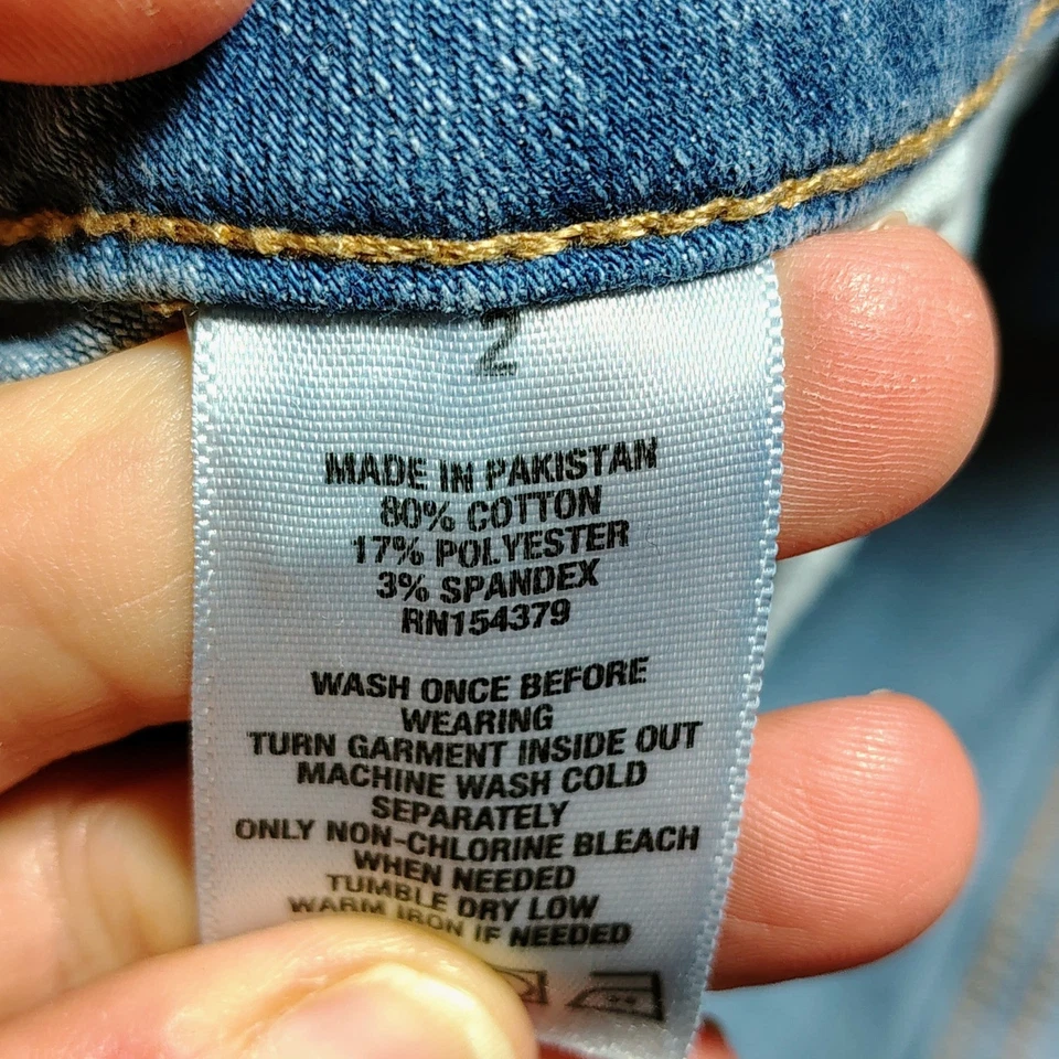 Pantalones cortos de mezclilla Aeropostale tiro alto curvilíneos midi para mujer talla 2 lavado claro Foto 4 de 4