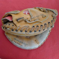Rawlings RCM7 35” M Piazza Baseball Catchers Mitt Right Hand Throw Great Shape