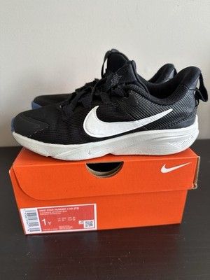 Nike Star Runner 4 Kids Size 1 Black Sneakers Shoes