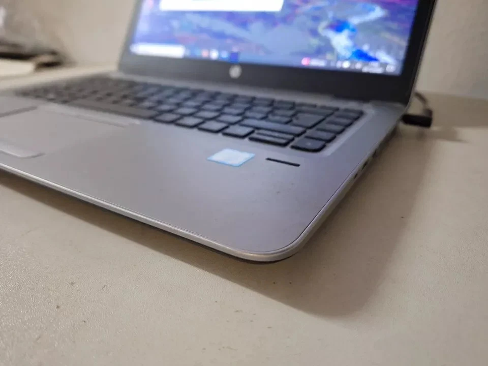 HP EliteBook 850 G3 · i5-6200U · 16GB · 500GB, foto 4 di 5