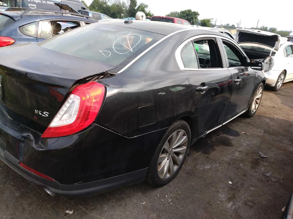 2014 Lincoln MKS Engine Cooling Fan Motor OEM Black 142K Miles DG138C607CA - Image 4 of 4