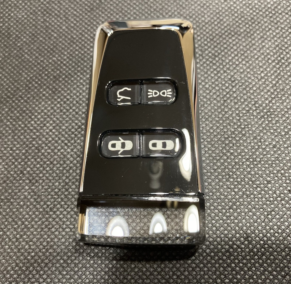 Genuine Aston Martin Crystal Remote Key Fob Oht7001550 202 YW