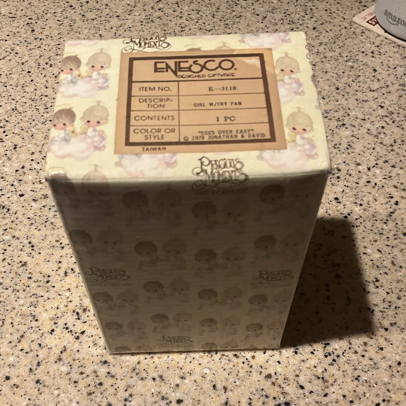 Enesco Precious Moments Girl Figurine Porcelain Painted 1979 Boxed E-3118