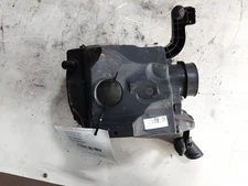 2012-2018 Ford Focus 2.0L Air Cleaner Air Intake Box Assembly OEM