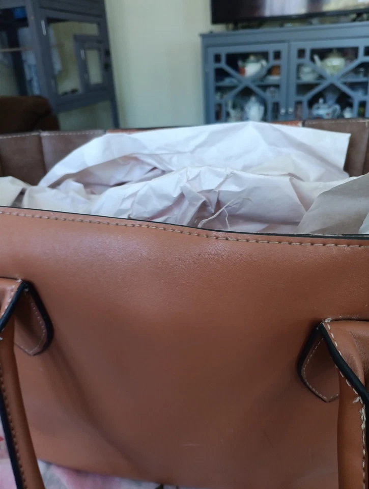 London Fog Lillian Tote Bag Purse. Soft Carmel Brown Large13x10x5 (Expands 2-3") - Image 3 of 4