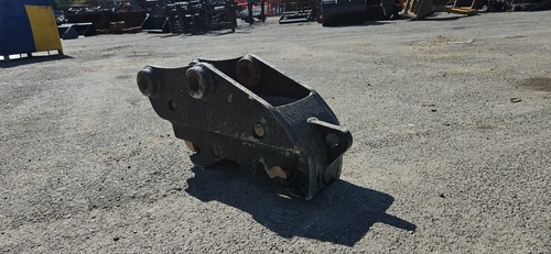 Quick Hitch w/ 45mm Pins - Used - Price £750.00 + VAT @ 20% - C125 - Picture 1 of 8