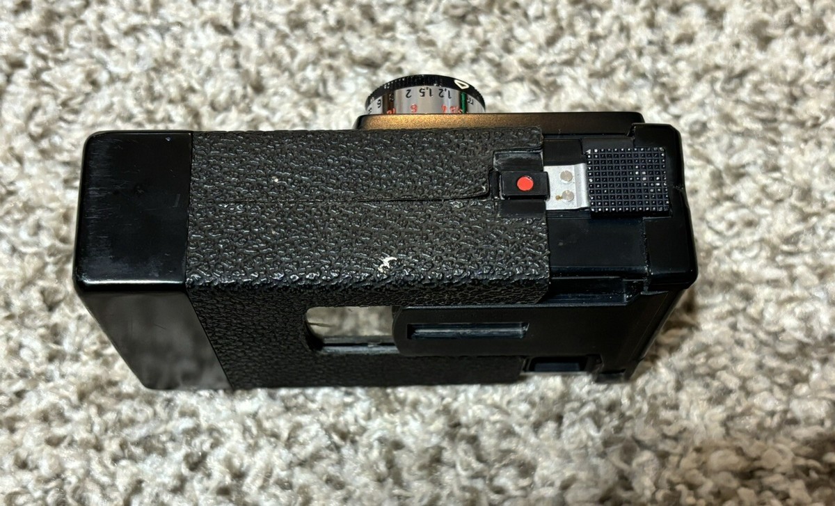 ROLLEI A26 126 ROLL FILM CAMERA WITH SONNAR 40mm F3.5 LENS