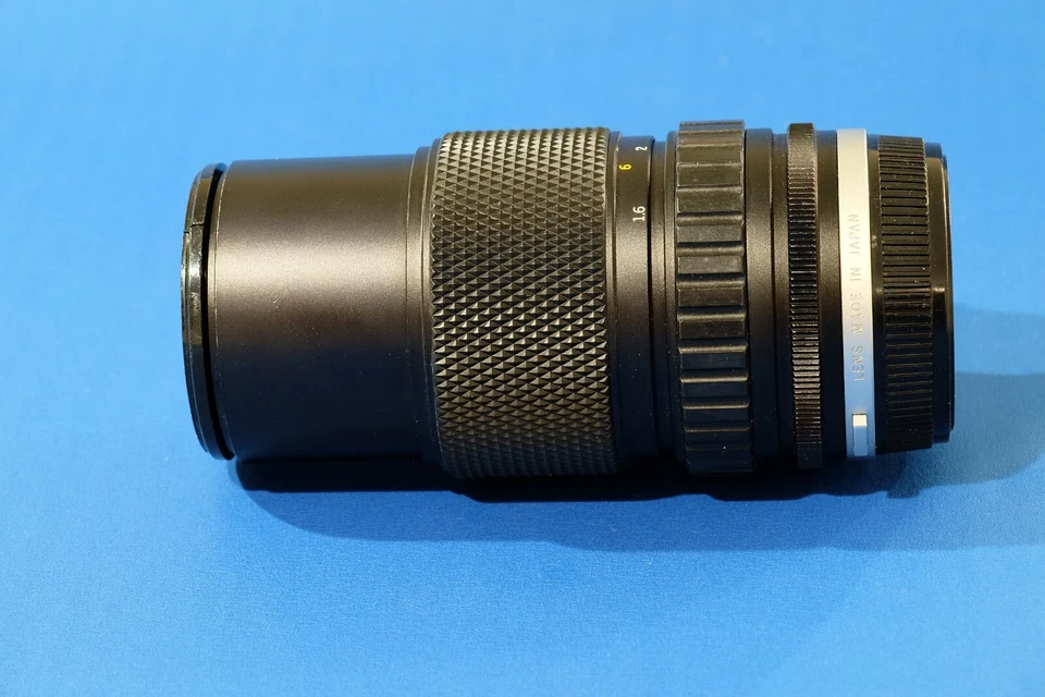 Olympus Zuiko 75-150mm F/4 2-Touch Canon EF Mount Manual Focus Lens  - Image 2 of 4