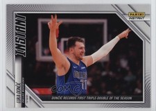 2021-22 Panini Instant /87 Luka Doncic #35