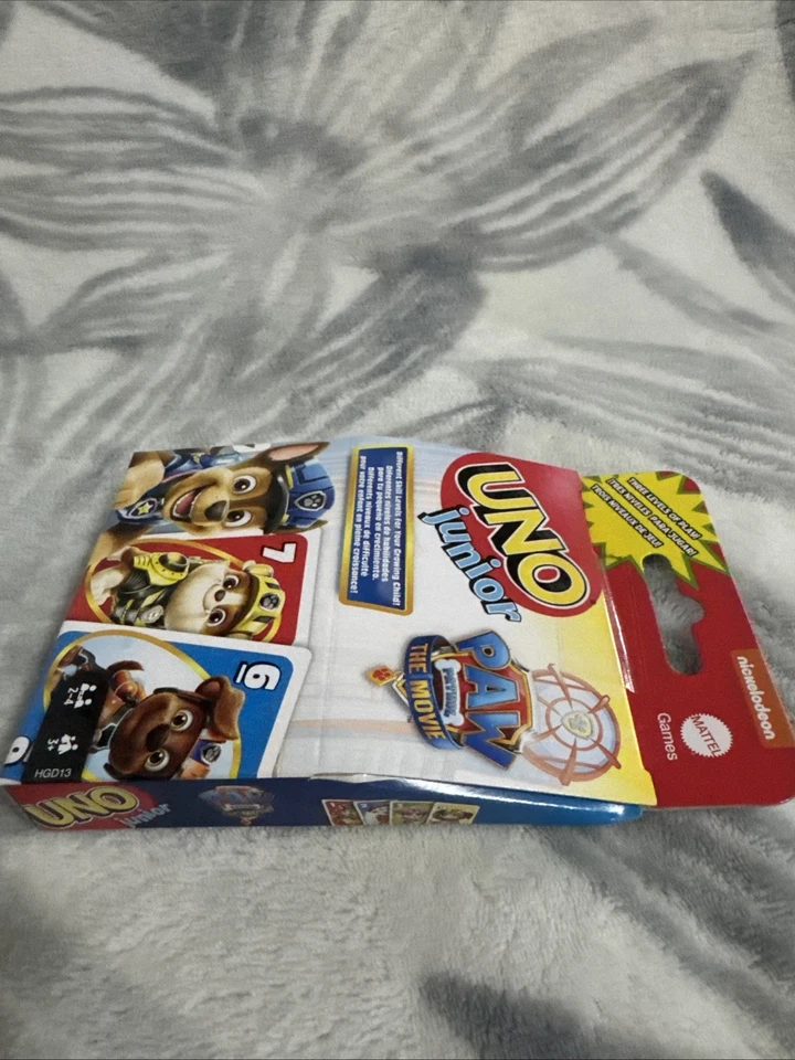UNO Junior PAW Patrol Card Game with 56 Cards 2-4 Players, Gift for Kids 3 Years - Image 4 of 4