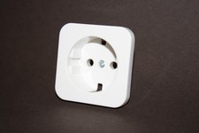 Merten M1 / Atelier / BASIS / EPOCA Steckdosenblende in polarweiß