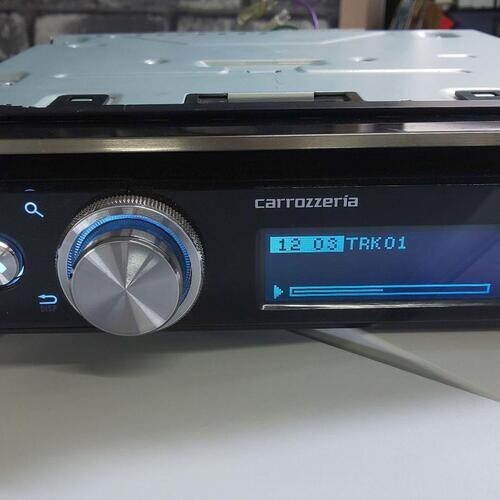Carrozzeria Pioneer Car Audio DEH-7100 1DIN CD/USB/Bluetooth | eBay