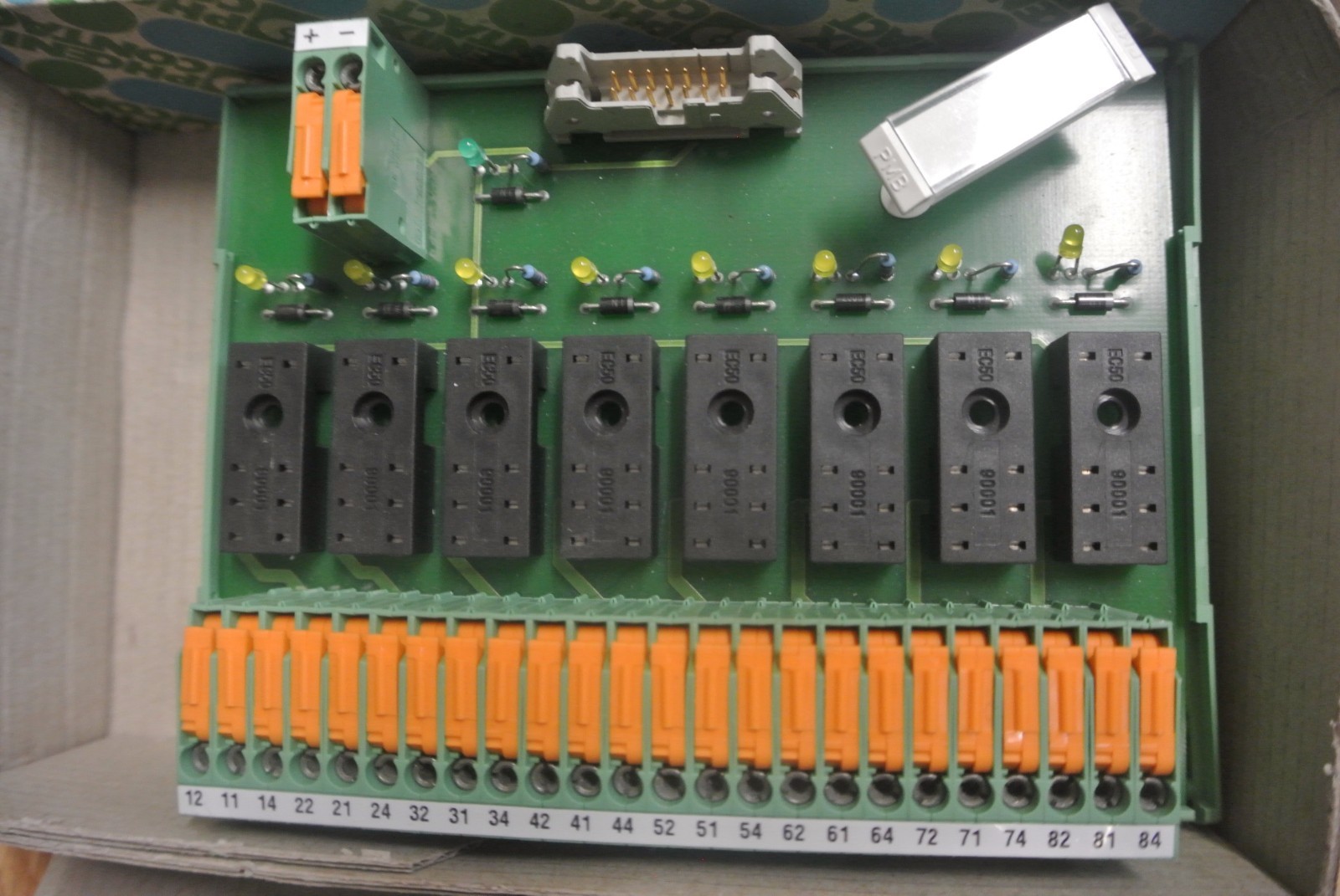 Module actif Phoenix Contact UM-8 RELS KSR-G24 21 MT PLC pour rail DIN