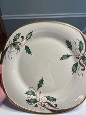 Lenox Holiday Nouveau Gold 11  Square Dinner Plate Tartan Ribbon EUC